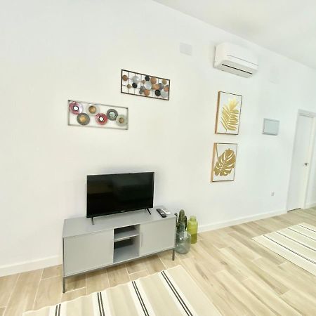 Puente Praga Aparment Apartment Madrid Ngoại thất bức ảnh