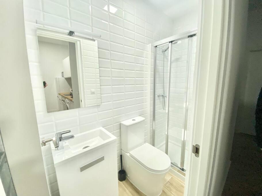 Puente Praga Aparment Apartment Madrid Ngoại thất bức ảnh