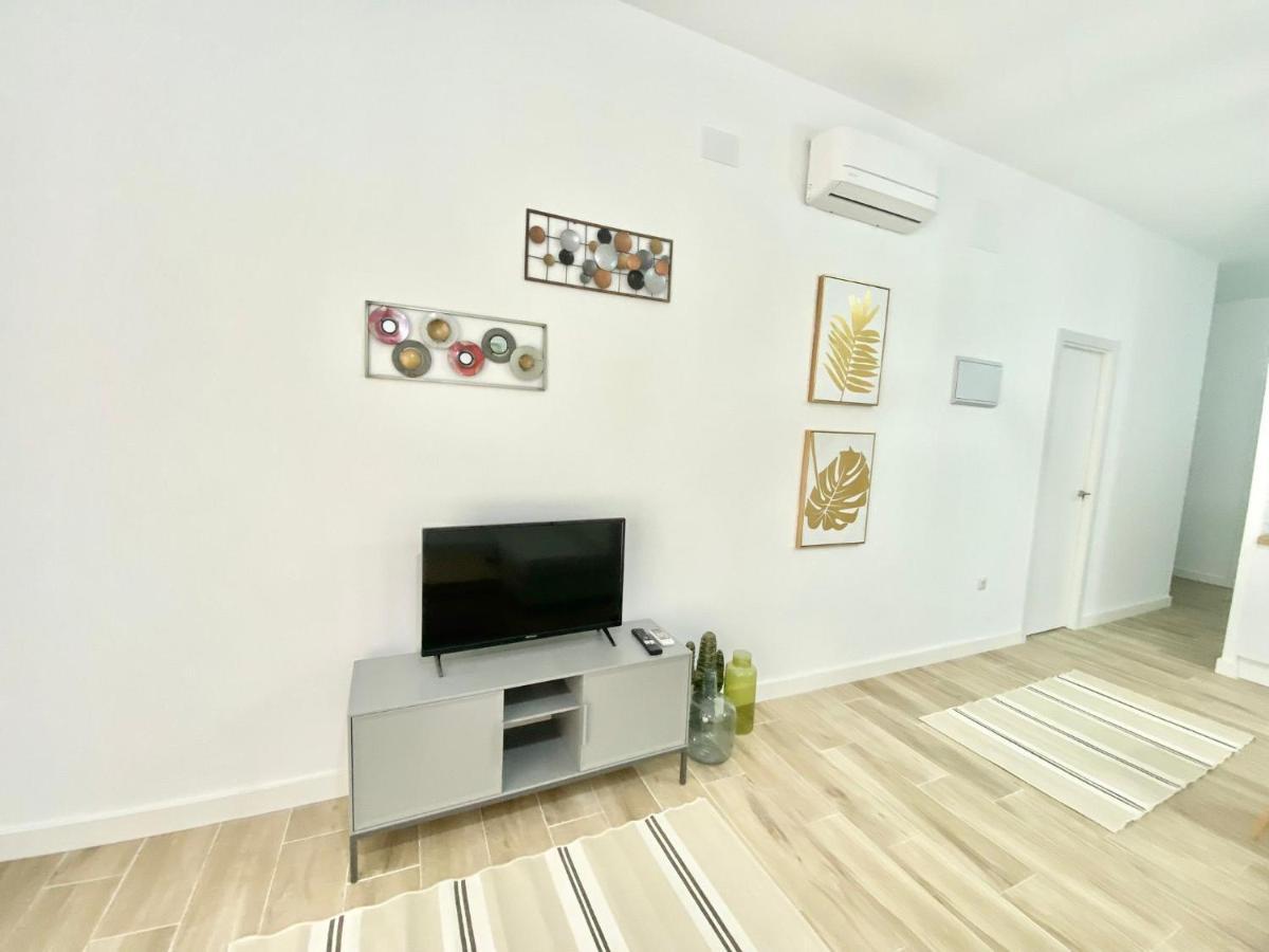 Puente Praga Aparment Apartment Madrid Ngoại thất bức ảnh